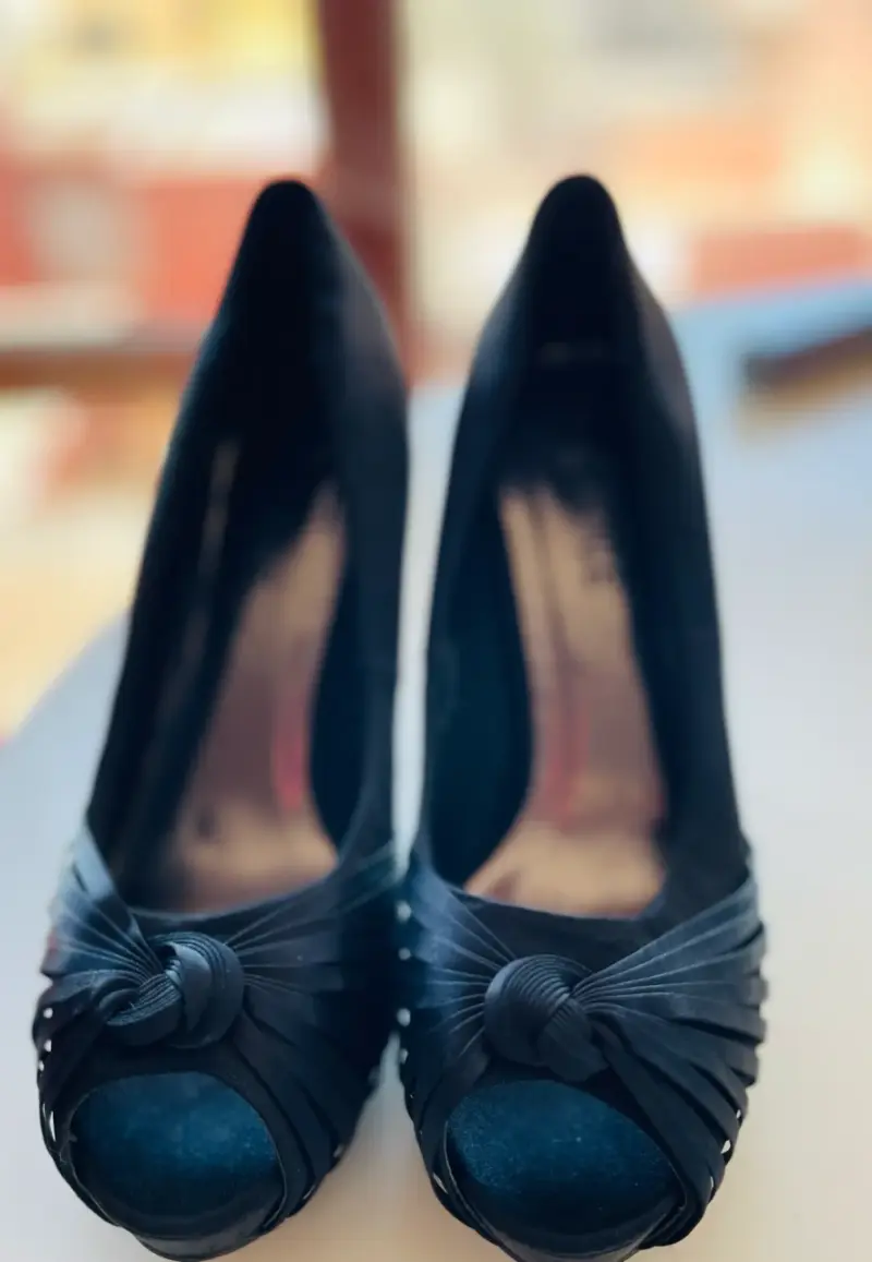 Zapatos de tacón negros elegantes - 1