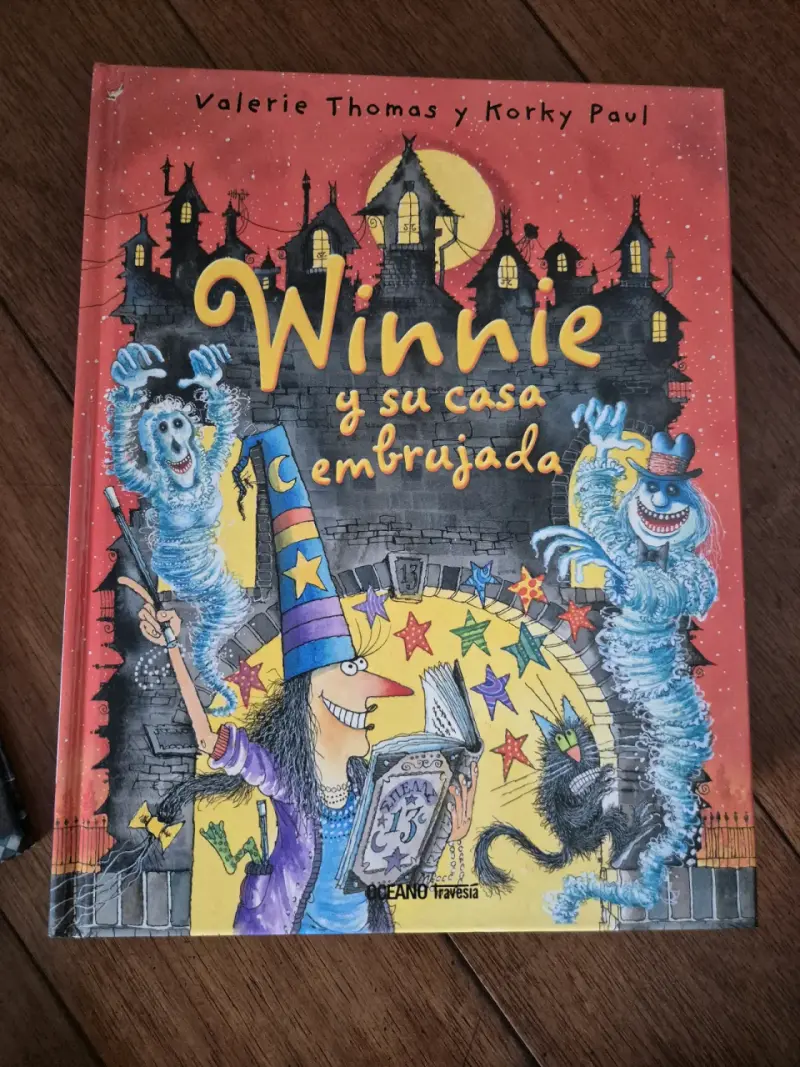 Libro infantil 'Winnie y su casa embrujada'