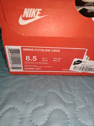 Zapatillas Nike moradas nuevas - miniatura 2