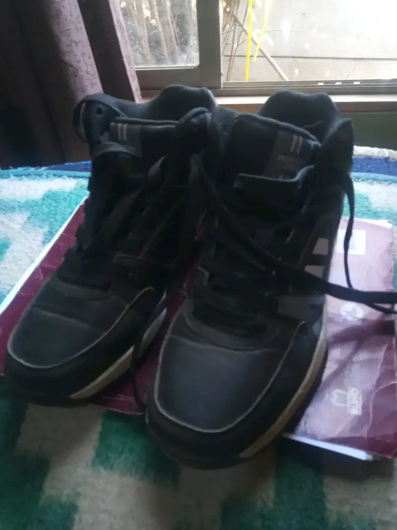 Zapatillas negras deportivas hombre - 1