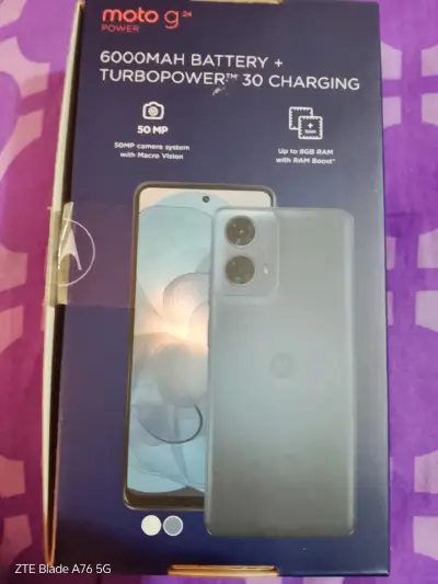 Moto G24 Power con su caja - miniatura 1