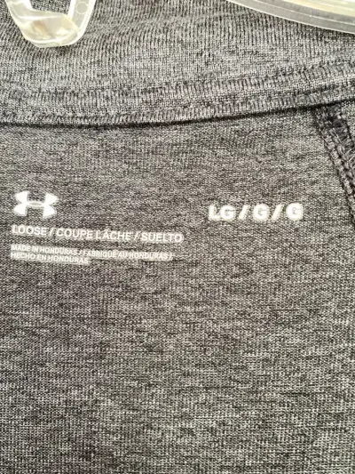Polera gris Under Armour - miniatura 2