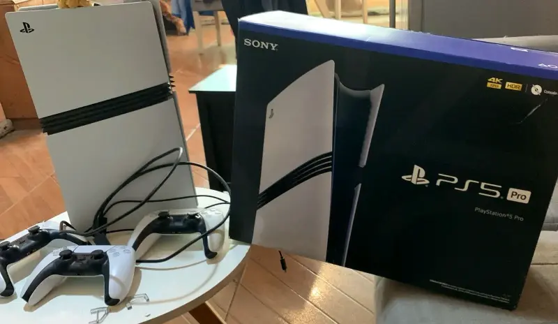 Consola PS5 Pro nueva - 3