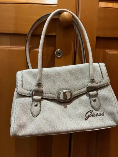 Cartera Guess original, beige con logo - miniatura 1