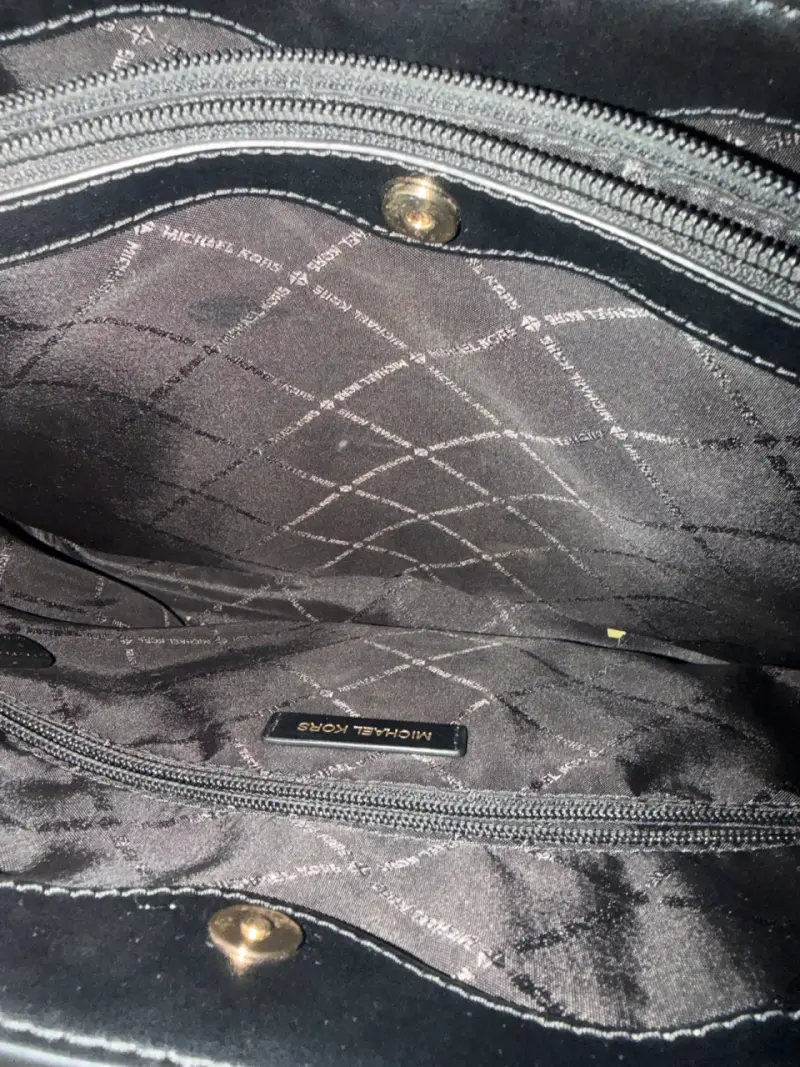 Bolso Michael Kors negro elegante - 6