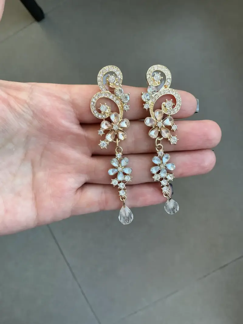 Pendientes largos dorados - 2