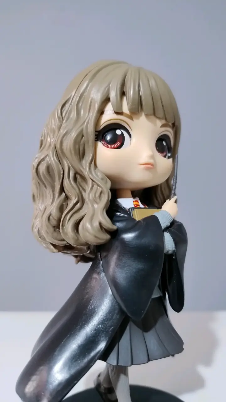 Figura original Q Posket de Hermione Granger - 2