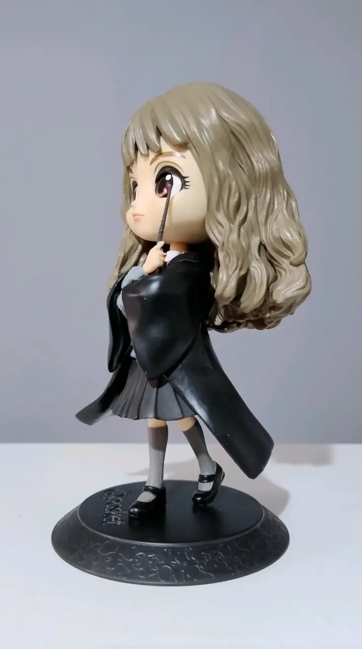 Figura original Q Posket de Hermione Granger - 3