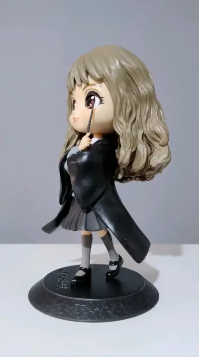 Figura original Q Posket de Hermione Granger - miniatura 3