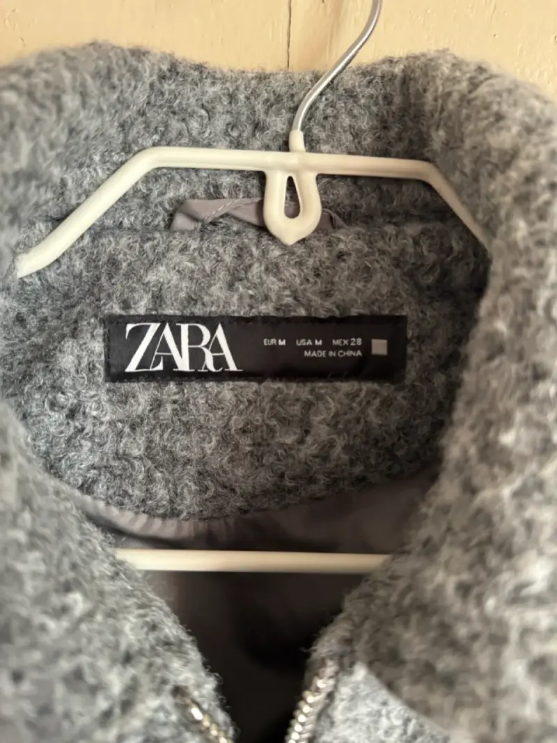 Chaqueta gris con cremallera Zara - 2