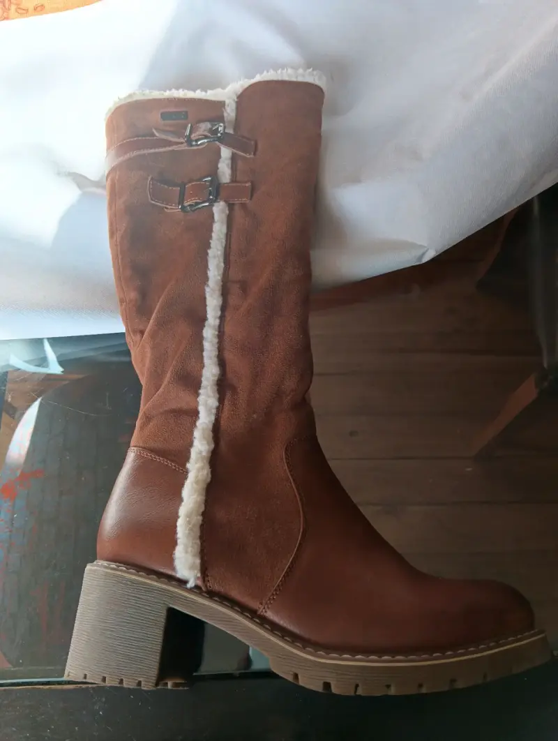 Botas alta café con hebillas - 1