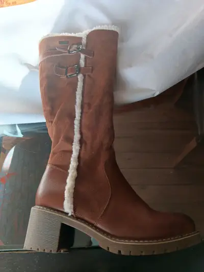 Botas alta café con hebillas - miniatura 1