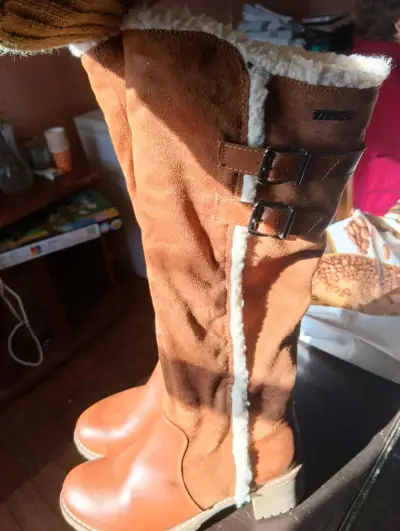 Botas alta café con hebillas - miniatura 2