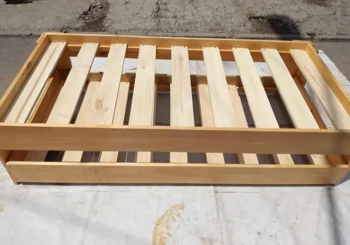 Base de cama de madera - 1