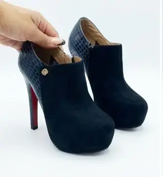 Botines azul oscuro de tacón alto - 2
