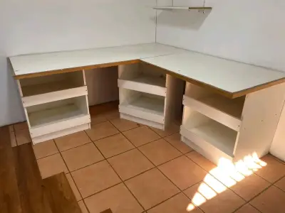 Centro de trabajo o escritorio - miniatura 3