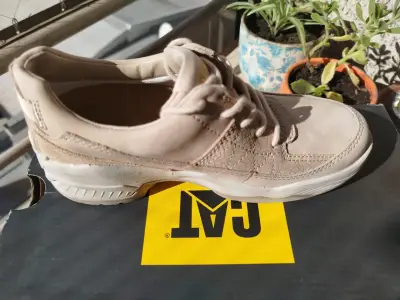 Zapatillas beige CAT para mujer - miniatura 2