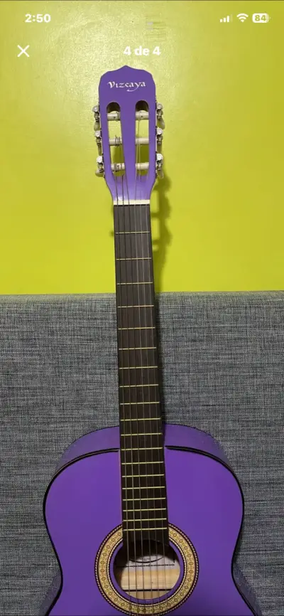 Guitarra clásica morada Vizcaya - miniatura 1