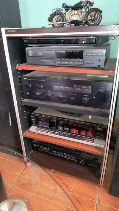 Sistema de audio vintage completo - miniatura 1