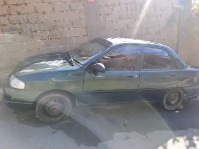 Kia Avella II GL 1.3 2000 - miniatura 3