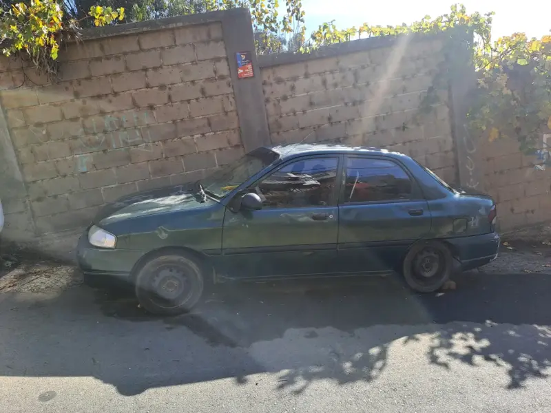 Kia Avella II GL 1.3 2000 - 4