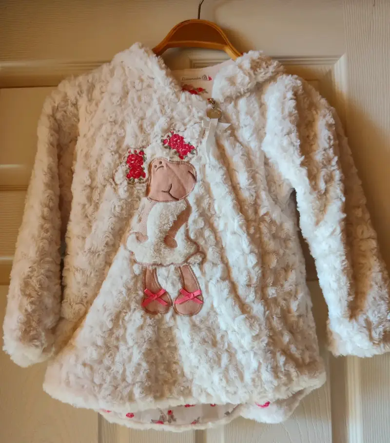 Abrigo infantil color blanco invierno - 1
