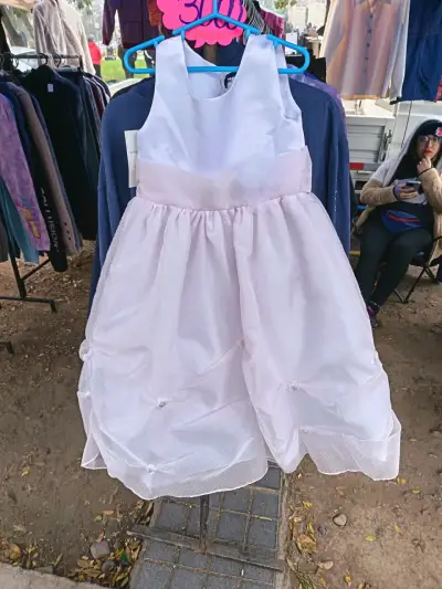 Vestido de niña blanco - miniatura 1
