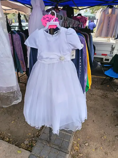 Vestido de niña blanco - miniatura 3