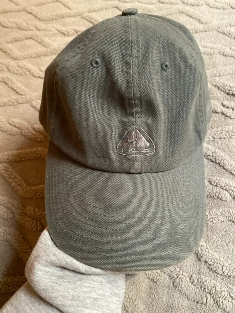 Gorra nike Acg con logo bordado - 1