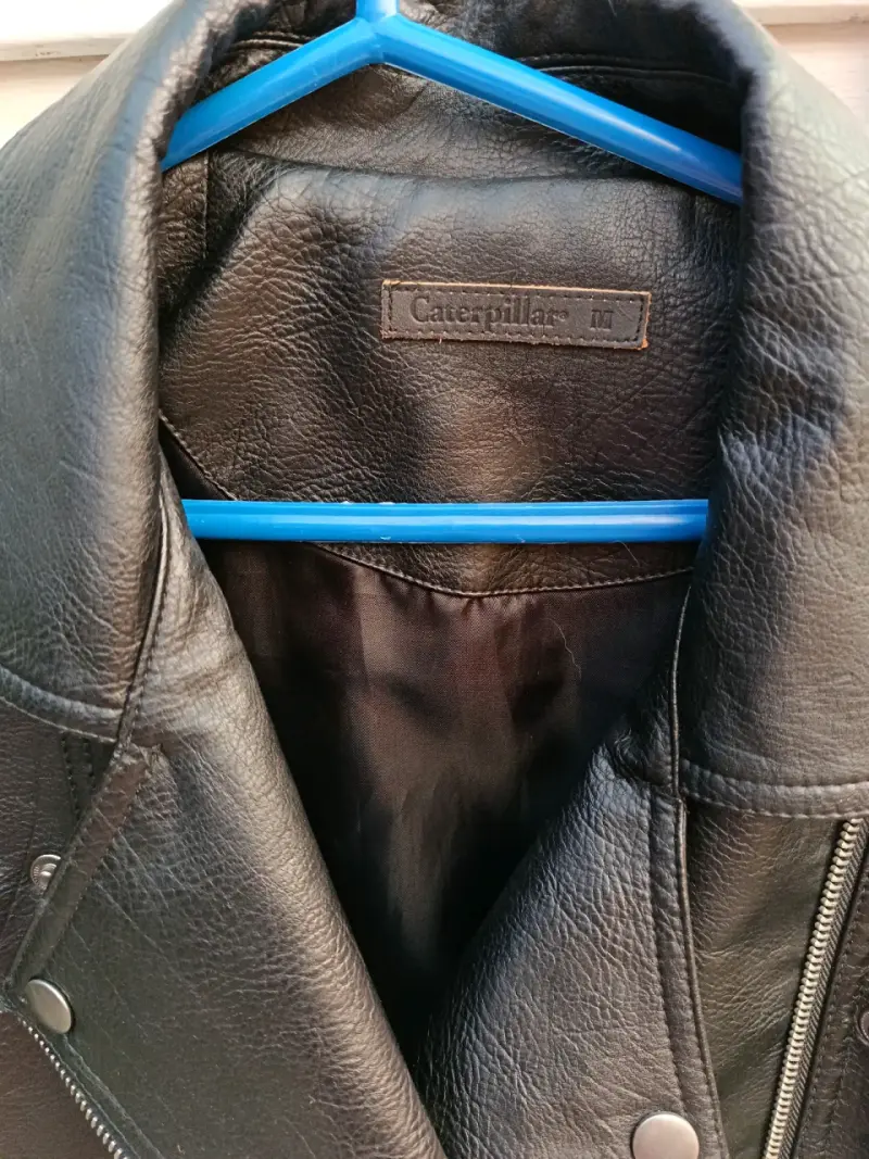 Chaqueta de cuero negra - 2