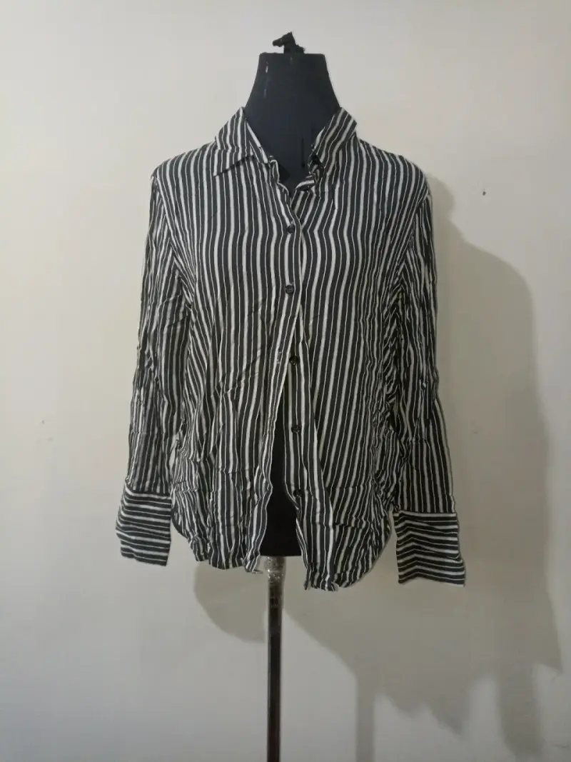 Blusa rayada blanco y negro
