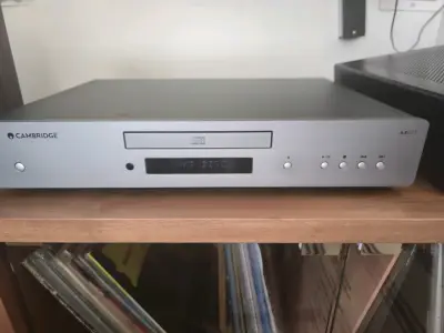 Reproductor de CD Cambridge AXC25 - miniatura 4