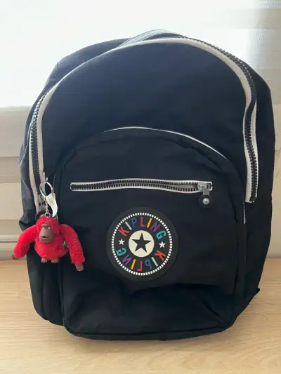 Mochila Kipling  Original negra con llavero - miniatura 6