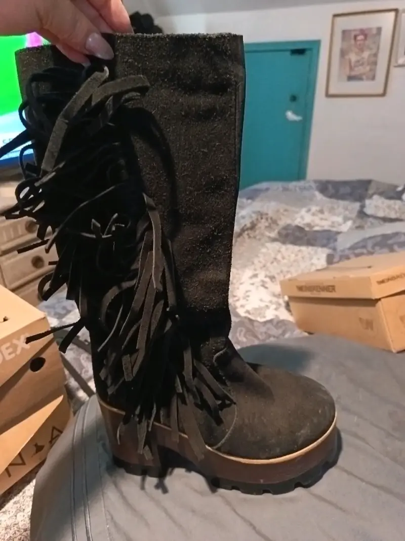 Botas negras con flecos - 3
