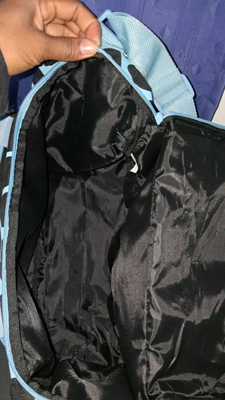 Bolso maternidad negro y celeste - 3