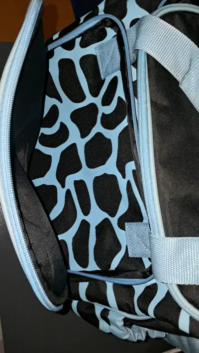 Bolso maternidad negro y celeste - miniatura 4
