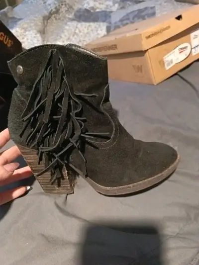 Botines negros con flecos - miniatura 3