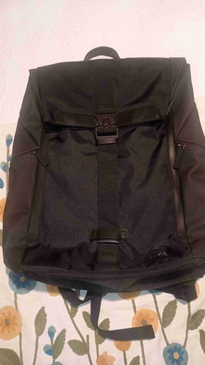 Mochila negra unisex marca Guante. - miniatura 6