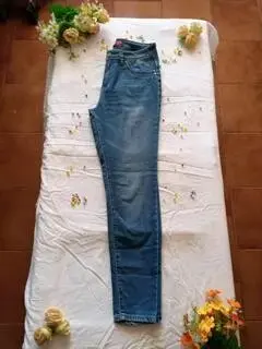 Jeans azules de mezclilla - 2