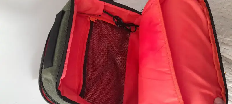 Mochila táctica verde y negra - 6