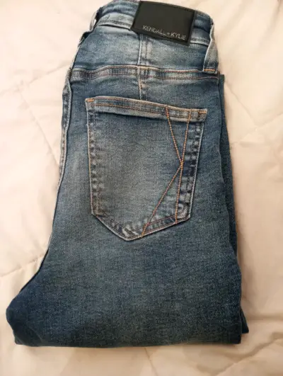 Jeans azul Kendall + Kylie - miniatura 1