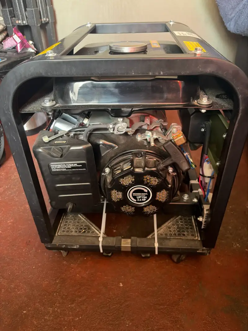 Generador a gasolina Bauker 1500W - 3