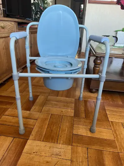 Silla sanitaria portátil - miniatura 1