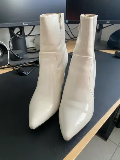 Botines blancos - miniatura 1