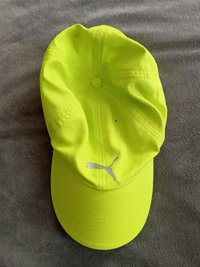 Gorra deportiva amarilla - miniatura 1