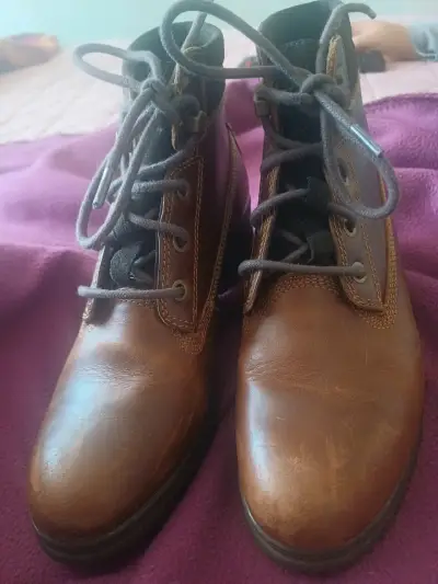 Botines de cuero marrón marca caterpillar - miniatura 2