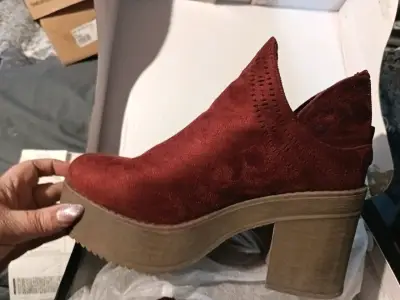 Botines rojos de plataforma - miniatura 2