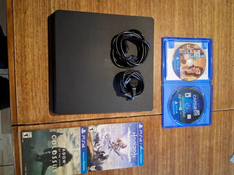 Consola PS4 con juegos incluidos