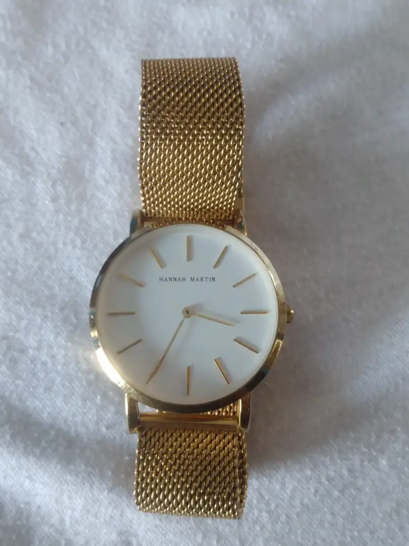 Reloj dorado malla metálica - 1