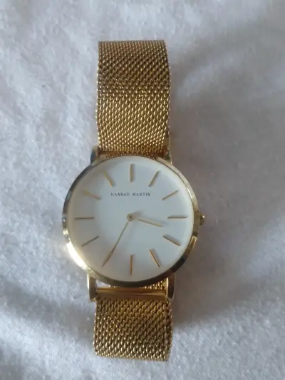 Reloj dorado malla metálica - miniatura 1